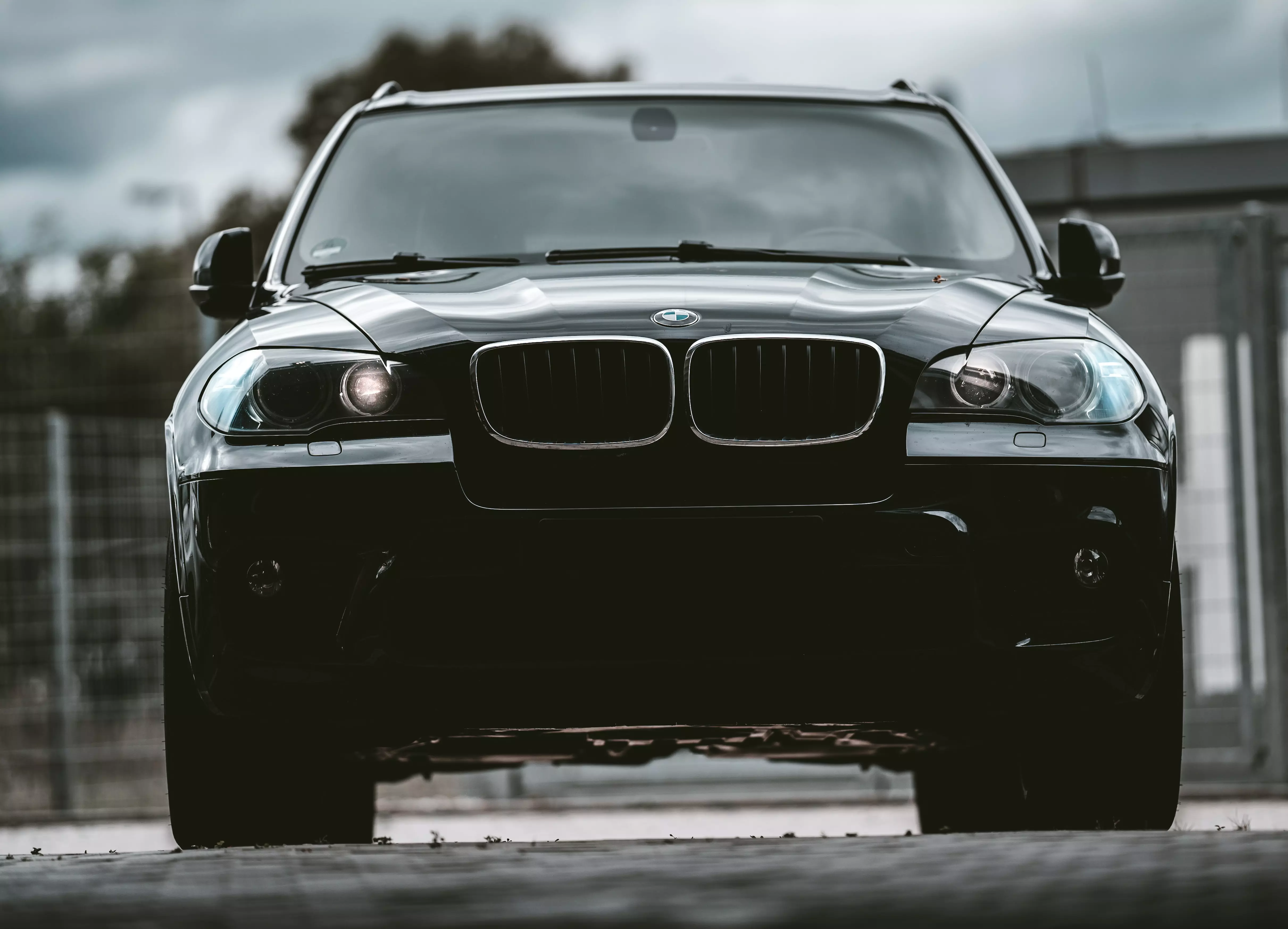 В Интернете представили неудачный тюнинг BMW X5