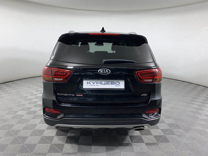 KIA Sorento 2.2, 2018 года, Автоматическая, ЧЕРНЫЙ