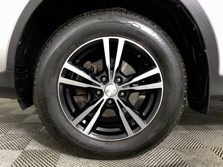 TOYOTA RAV4 2, 2014 года, Вариатор, Серебристый