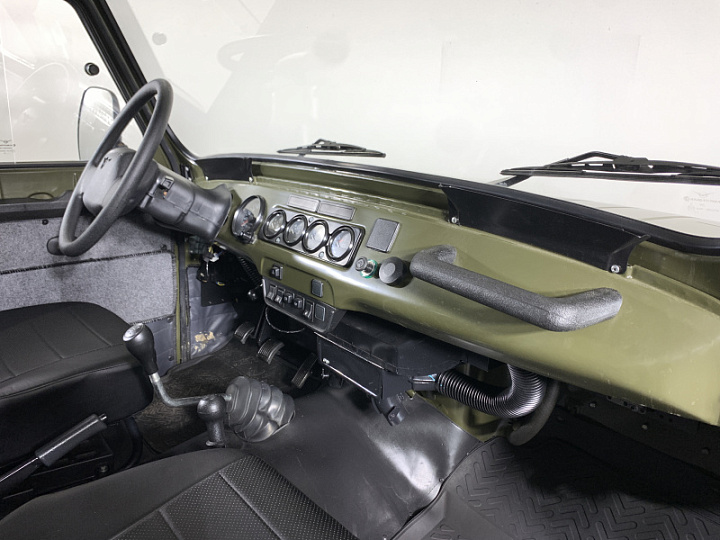 УАЗ Hunter 2.7, 2024 года, Механика, ЗЕЛЕНЫЙ