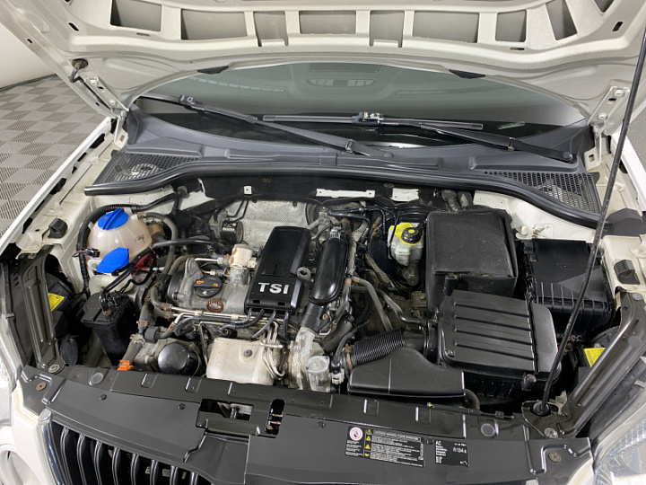 SKODA Yeti 1.2, 2012 года, Робот, БЕЛЫЙ