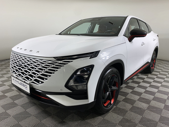 Omoda C5 1.5, 2022 года, Вариатор, Белый