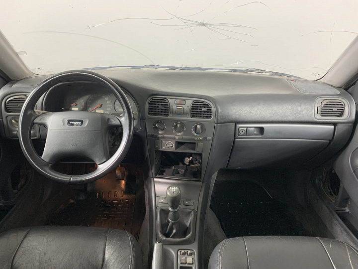 VOLVO S40 1.7, 1997 года, Механика, ЧЕРНЫЙ