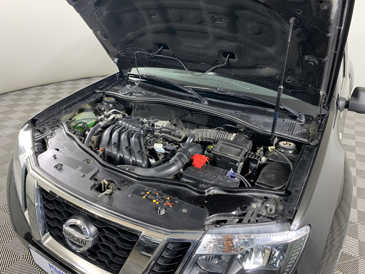 NISSAN Terrano 1.6, 2017 года, Механика, ЧЕРНЫЙ