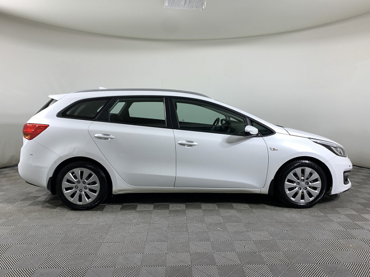 KIA Ceed 1.6, 2017 года, Автоматическая, БЕЛЫЙ