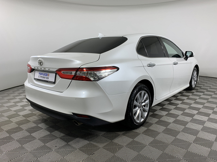 TOYOTA Camry 2.5, 2019 года, Автоматическая, БЕЛЫЙ