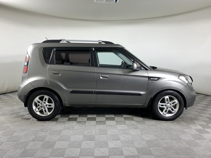 KIA Soul 1.6, 2010 года, Автоматическая, Серый