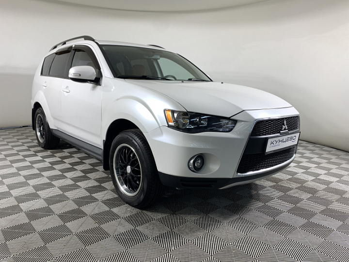 MITSUBISHI Outlander 2, 2011 года, Вариатор, БЕЛЫЙ