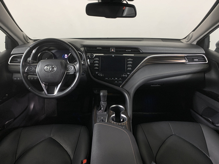 TOYOTA Camry 2.5, 2021 года, Автоматическая, БЕЛЫЙ
