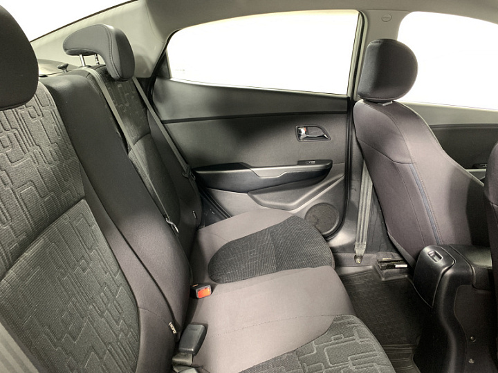 KIA Rio 1.6, 2014 года, Механика, БЕЛЫЙ