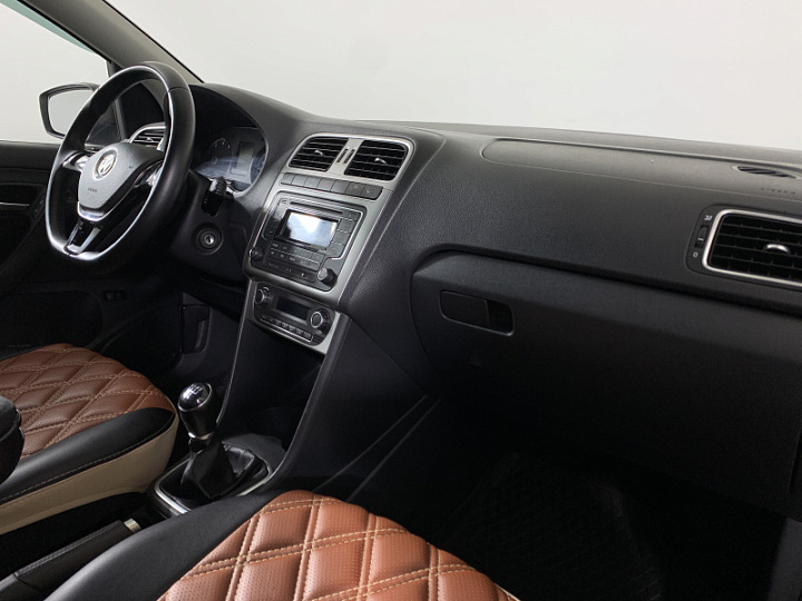 VOLKSWAGEN Polo 1.6, 2016 года, Механика, КОРИЧНЕВЫЙ