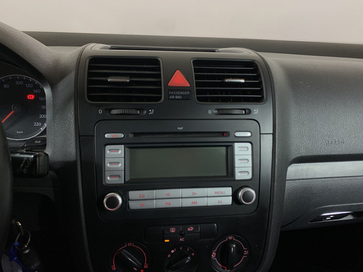 Volkswagen Golf 1.4, 2007 года, Механика, Черный