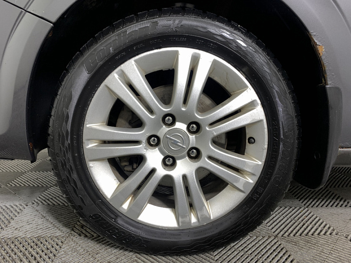 Opel Astra 1.8, 2009 года, Механика, Темно-серый
