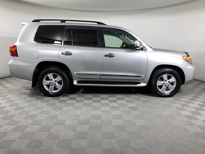 TOYOTA Land Cruiser 4.5, 2013 года, Автоматическая, Серебристый