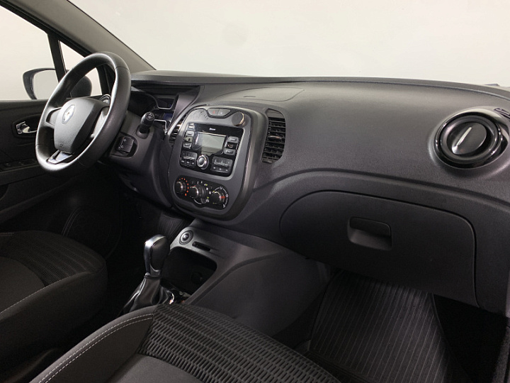 RENAULT Kaptur 1.6, 2019 года, Вариатор, ЧЕРНЫЙ