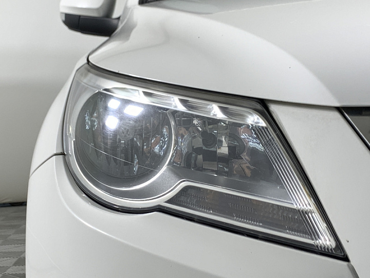 VOLKSWAGEN Tiguan 2, 2011 года, Автоматическая, БЕЛЫЙ