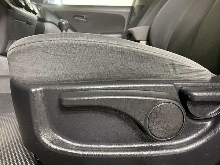 HYUNDAI Elantra 1.6, 2008 года, Механика, Вишневый