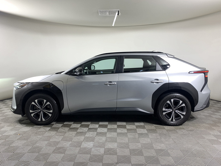 Toyota bZ4X 0, 2022 года, Автоматическая, Серый