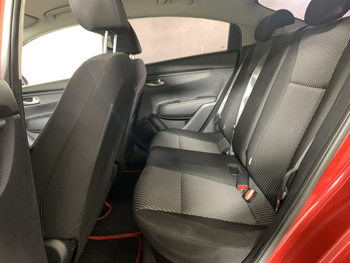 KIA Rio 1.6, 2017 года, Автоматическая, Красный