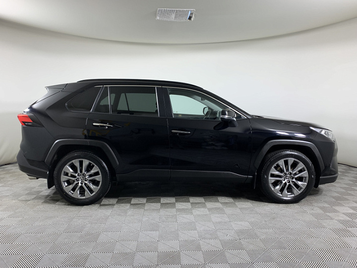 Toyota RAV4 2.5, 2021 года, Вариатор, Черный