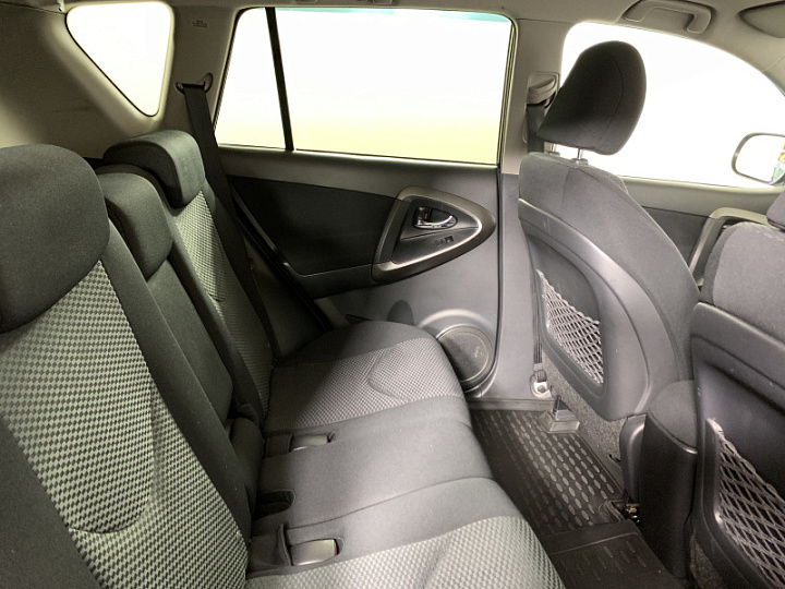 TOYOTA RAV4 2, 2011 года, Вариатор, ЧЕРНЫЙ