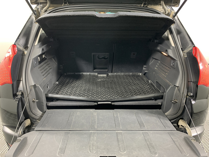 PEUGEOT 3008 1.6, 2012 года, Механика, ЧЕРНЫЙ