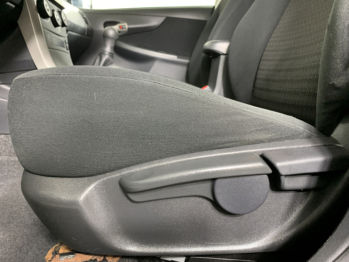 TOYOTA Corolla 1.4, 2007 года, Механика, ЧЕРНЫЙ