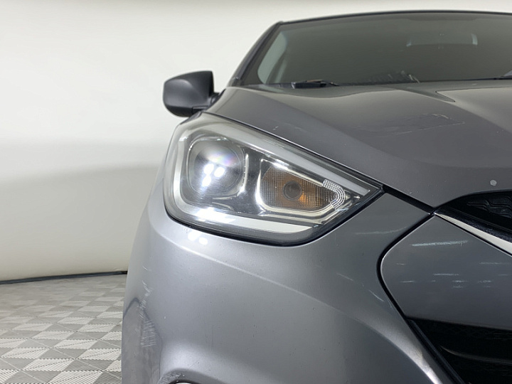 HYUNDAI ix35 2, 2014 года, Механика, СЕРЫЙ