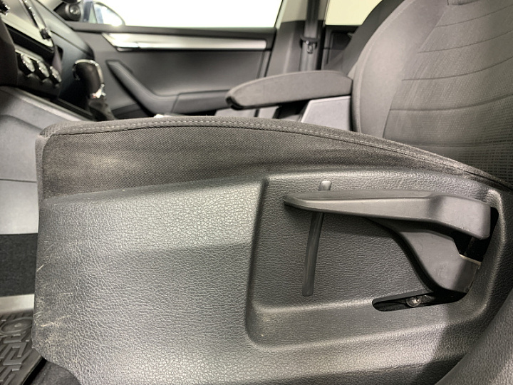 SKODA Octavia 1.8, 2015 года, Робот, БЕЛЫЙ