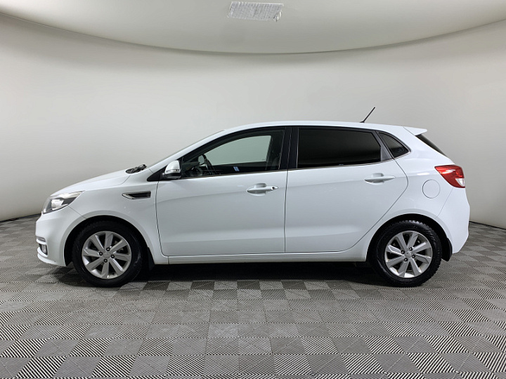 KIA Rio 1.6, 2016 года, Автоматическая, БЕЛЫЙ