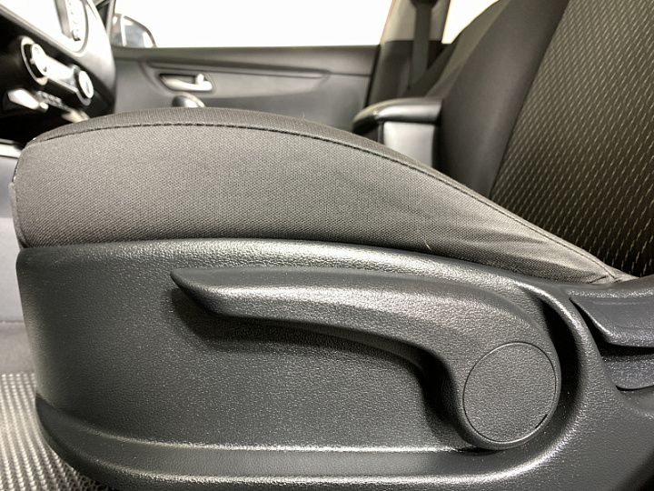 KIA Rio 1.6, 2018 года, Механика, КРАСНЫЙ