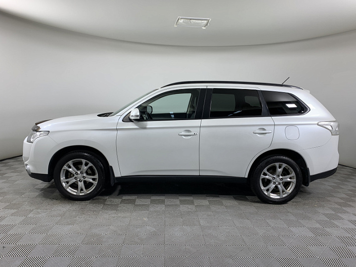 MITSUBISHI Outlander 2.4, 2013 года, Вариатор, БЕЛЫЙ