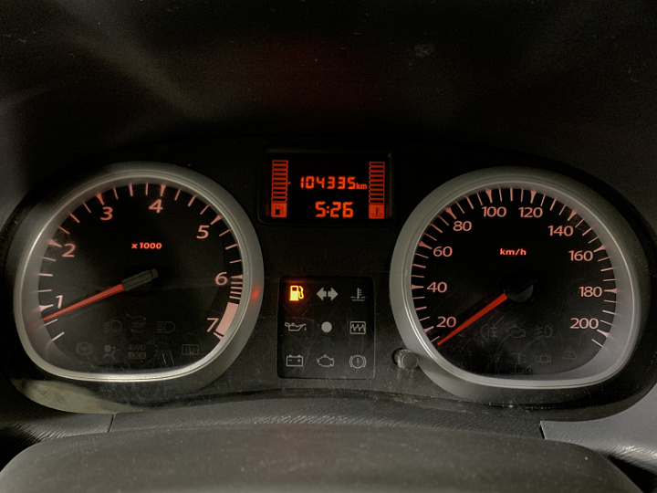 RENAULT Duster 1.6, 2013 года, Механика, ЧЕРНЫЙ