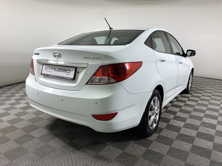 HYUNDAI Solaris 1.6, 2011 года, Автоматическая, БЕЛЫЙ