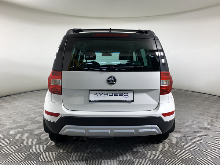SKODA Yeti 1.8, 2015 года, Робот, БЕЛЫЙ