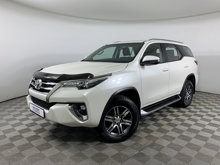 TOYOTA Fortuner 2.8, 2018 года, Автоматическая, БЕЛЫЙ