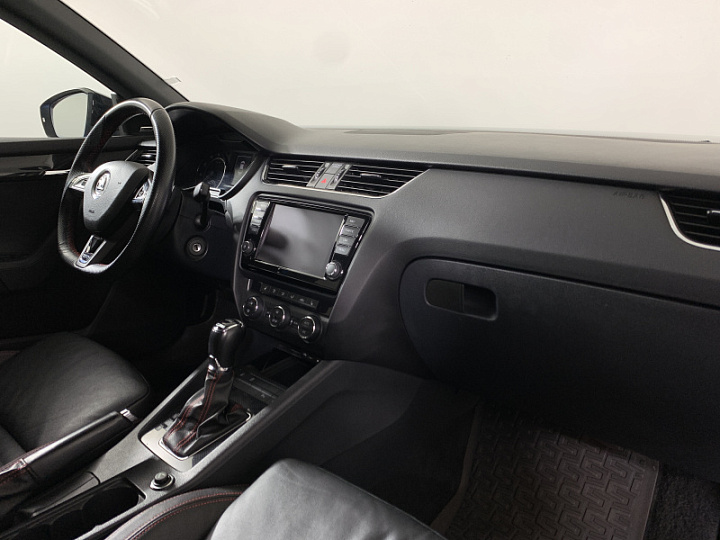 SKODA Octavia RS 2, 2014 года, Робот, СИНИЙ