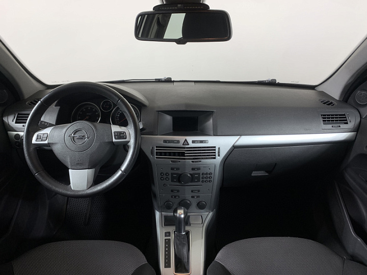Opel Astra 1.8, 2014 года, Автоматическая, Серебристый