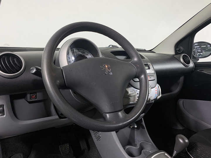 PEUGEOT 107 1, 2010 года, Робот, ЧЕРНЫЙ