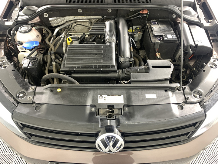 VOLKSWAGEN Jetta 1.4, 2018 года, Робот, КОРИЧНЕВЫЙ