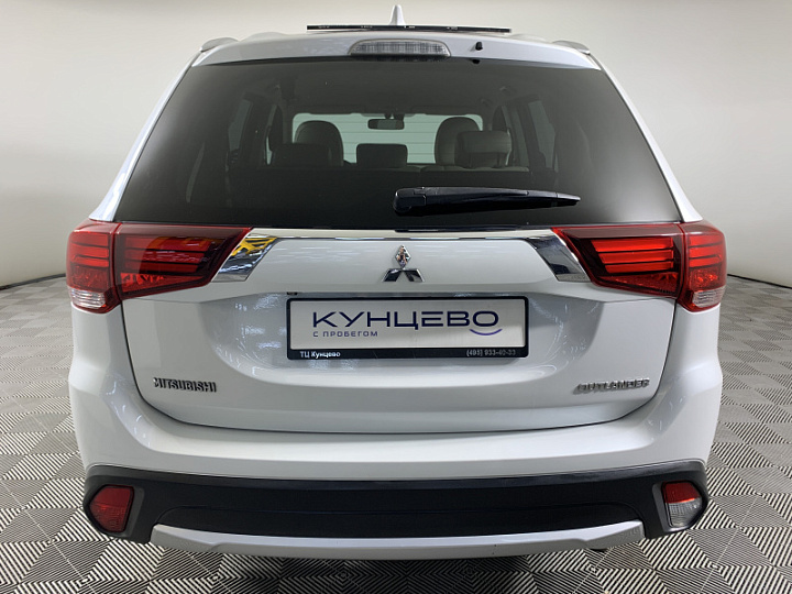 MITSUBISHI Outlander 2, 2018 года, Вариатор, БЕЛЫЙ