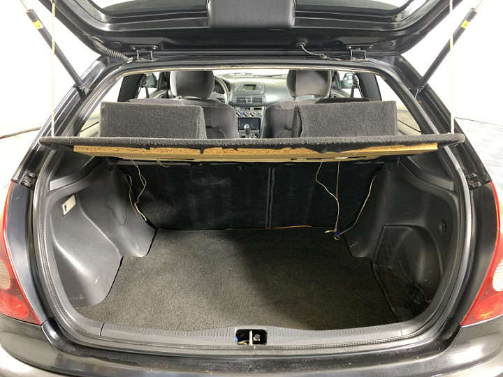 TOYOTA Corolla 1.6, 2000 года, Механика, ЧЕРНЫЙ