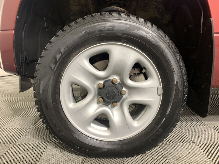 Suzuki Grand Vitara 2, 2005 года, Автоматическая, красный
