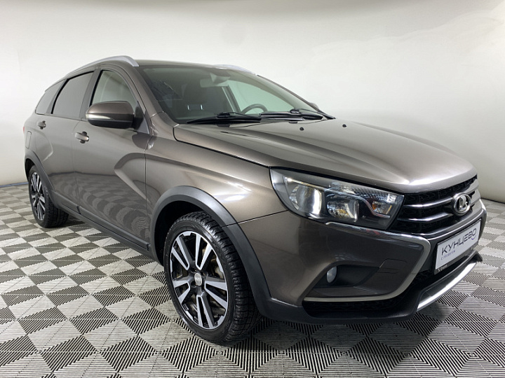 Lada Vesta 1.8, 2017 года, Робот, КОРИЧНЕВЫЙ