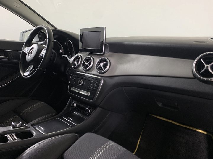 MERCEDES-BENZ CLA 1.6, 2017 года, Робот, Серебристый