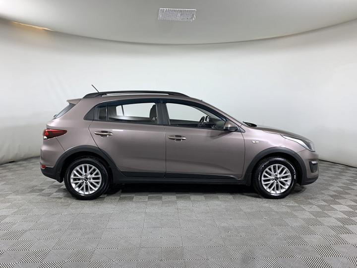 KIA Rio X-Line 1.6, 2018 года, Механика, СВЕТЛО-КОРИЧНЕВЫЙ