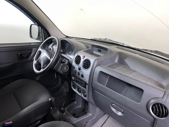 CITROEN Berlingo 1.4, 2008 года, Механика, БЕЛЫЙ