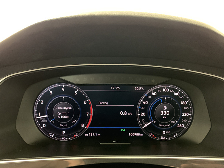 VOLKSWAGEN Tiguan 1.4, 2017 года, Робот, Серебристый