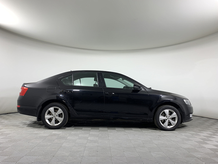SKODA Octavia 1.8, 2017 года, Робот, ЧЕРНЫЙ