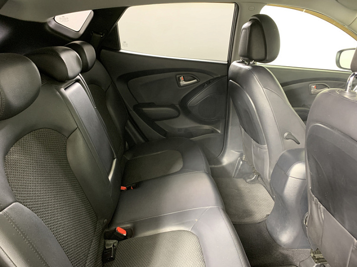 HYUNDAI ix35 2, 2012 года, Автоматическая, ЧЕРНЫЙ